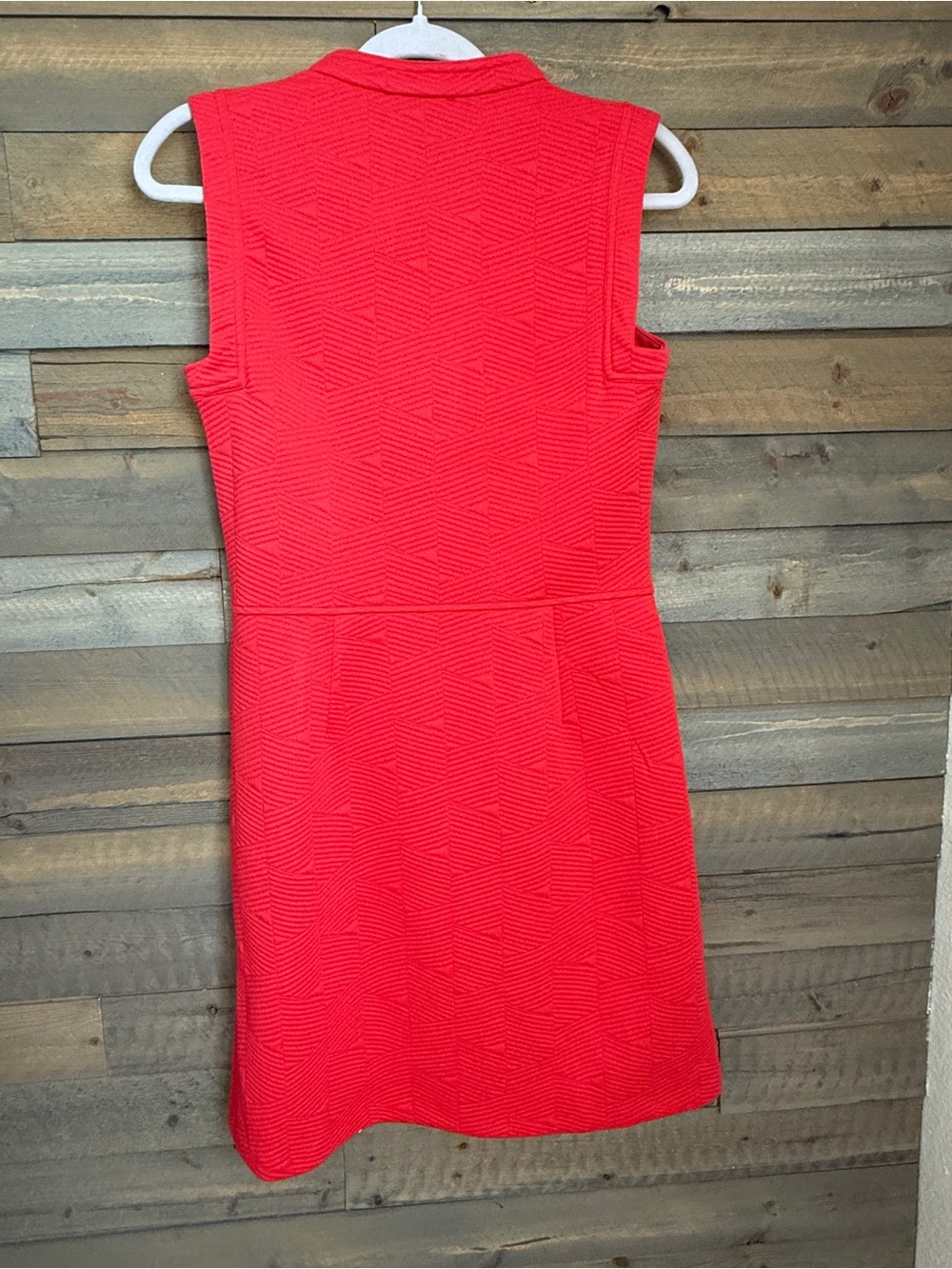 Sleeveless Red Textured Pocket Dress - Picture 3 of 8
